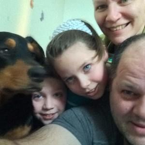 Meet your Posher, Pierre